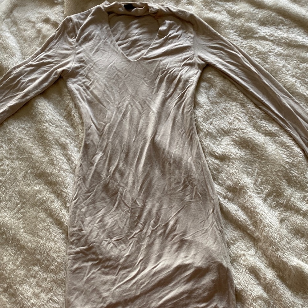Choker long sleeve midi dress